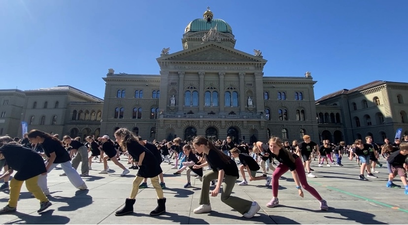 Die 3./4. Klasse tanzt in Bern!