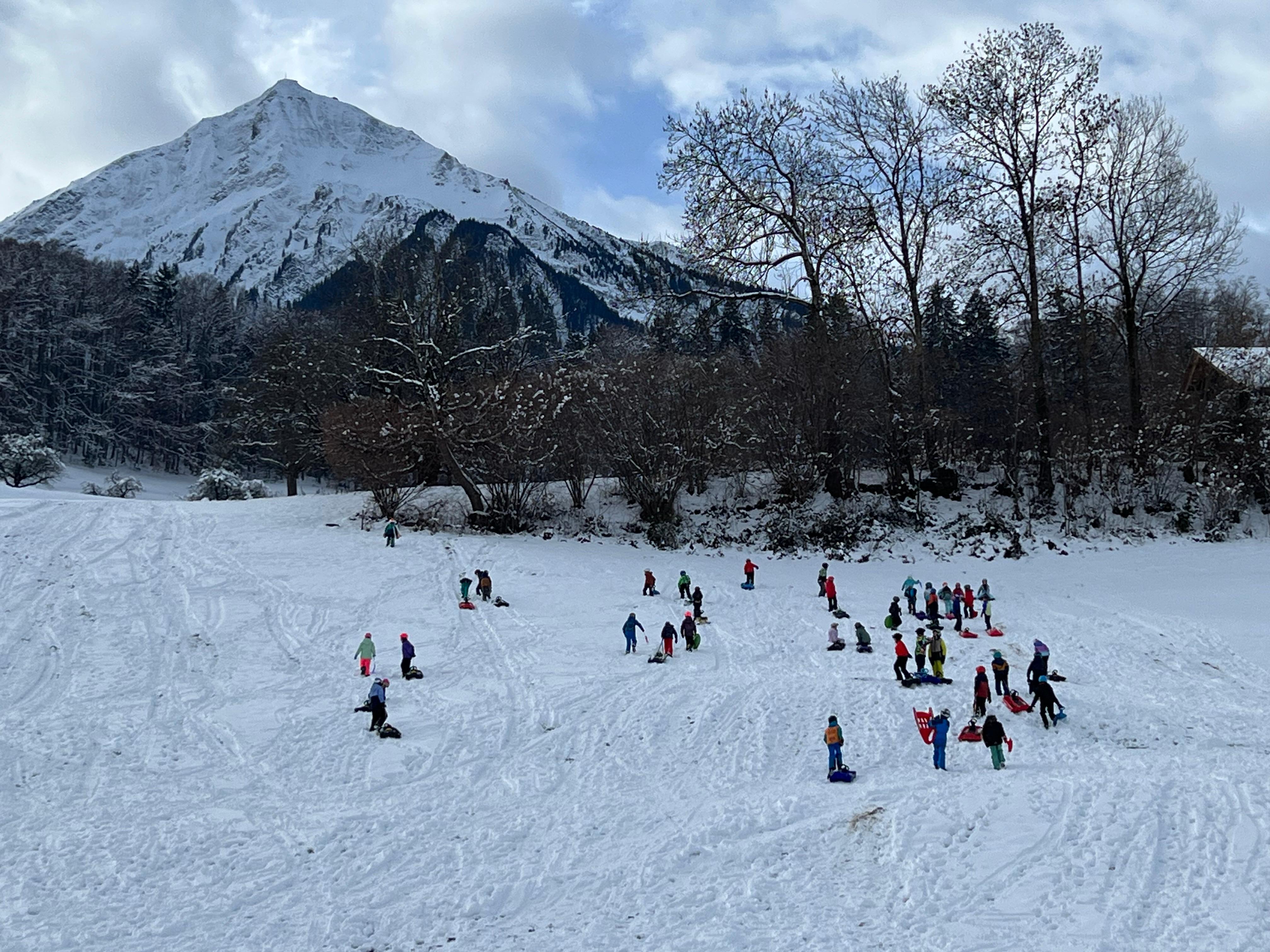 Schneespass vor dem R&auml;umli